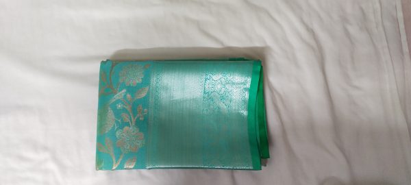 ब्रोकेट ज़री साड़ी